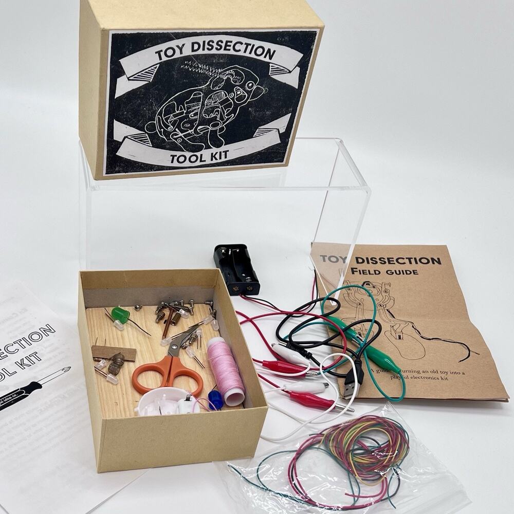 Wonderful Idea Co Toy Dissection Tool Kit STEM Electronics Maker Learning Kit